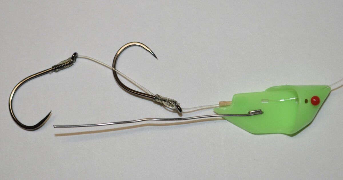 teaser head with single barbless hooks